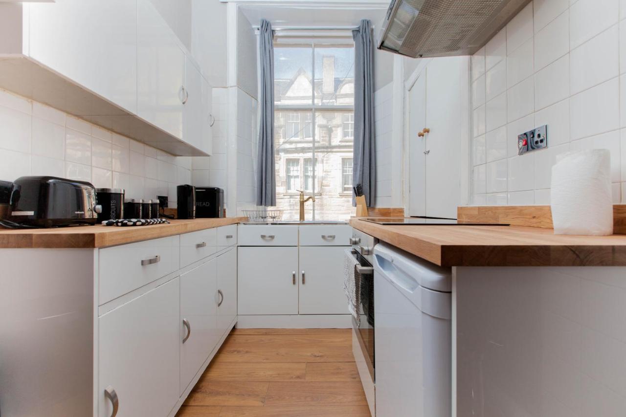 Bright & Homely City Centre Apartment Near Holyrood Edinburgh Ngoại thất bức ảnh