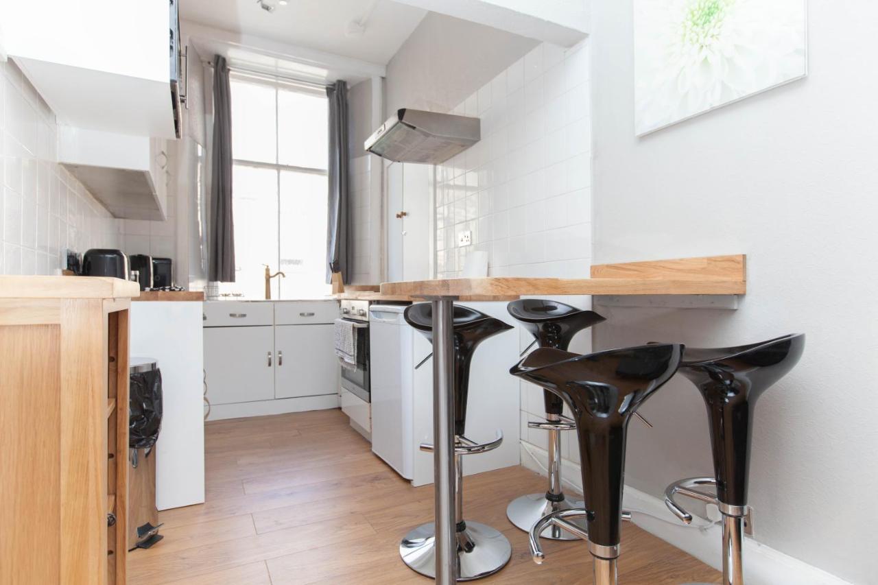 Bright & Homely City Centre Apartment Near Holyrood Edinburgh Ngoại thất bức ảnh